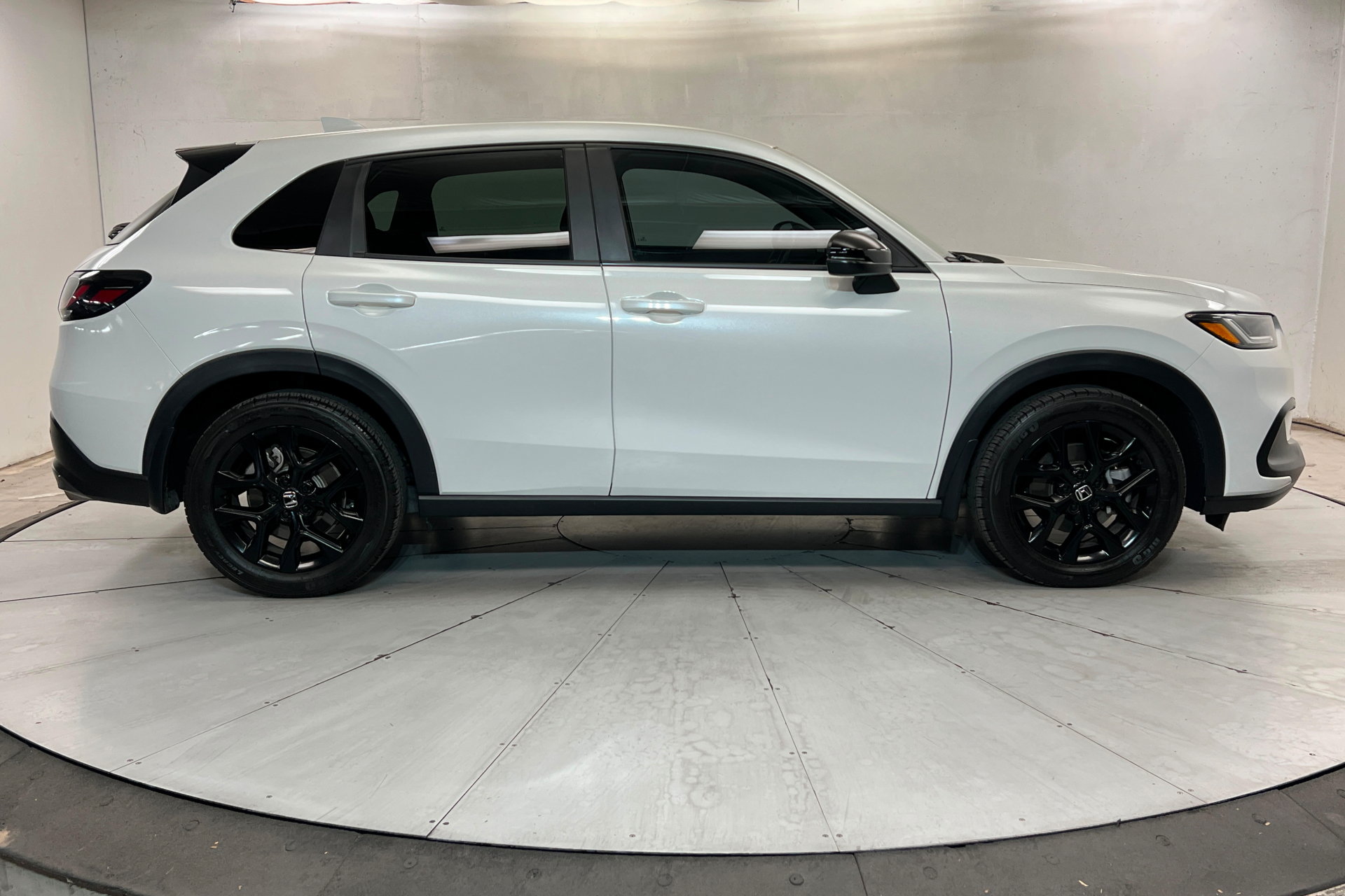 Used 2024 Honda HR-V Sport image 6