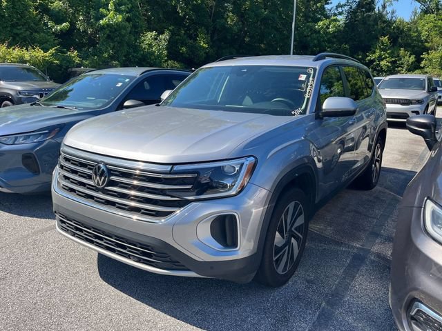 Used 2024 Volkswagen Atlas SE AWD/4WD image 3