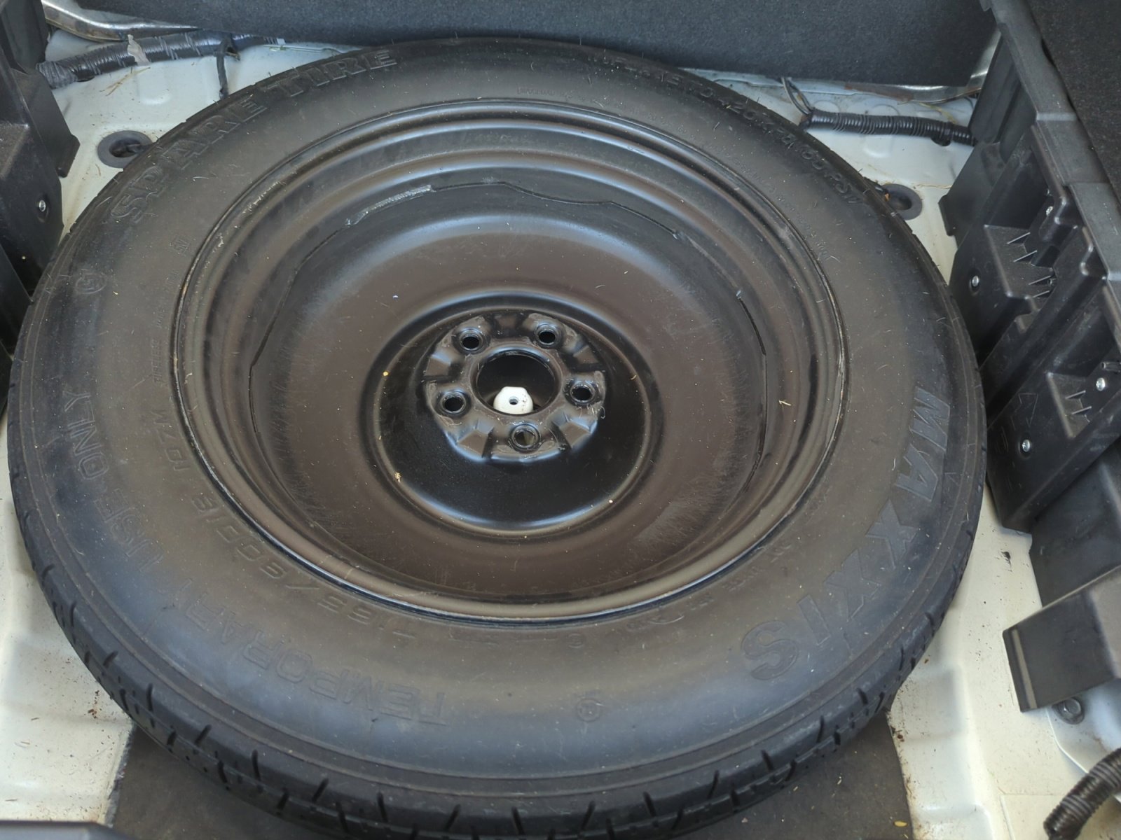 Used 2020 Nissan Murano SV w/ Premium Package image 29