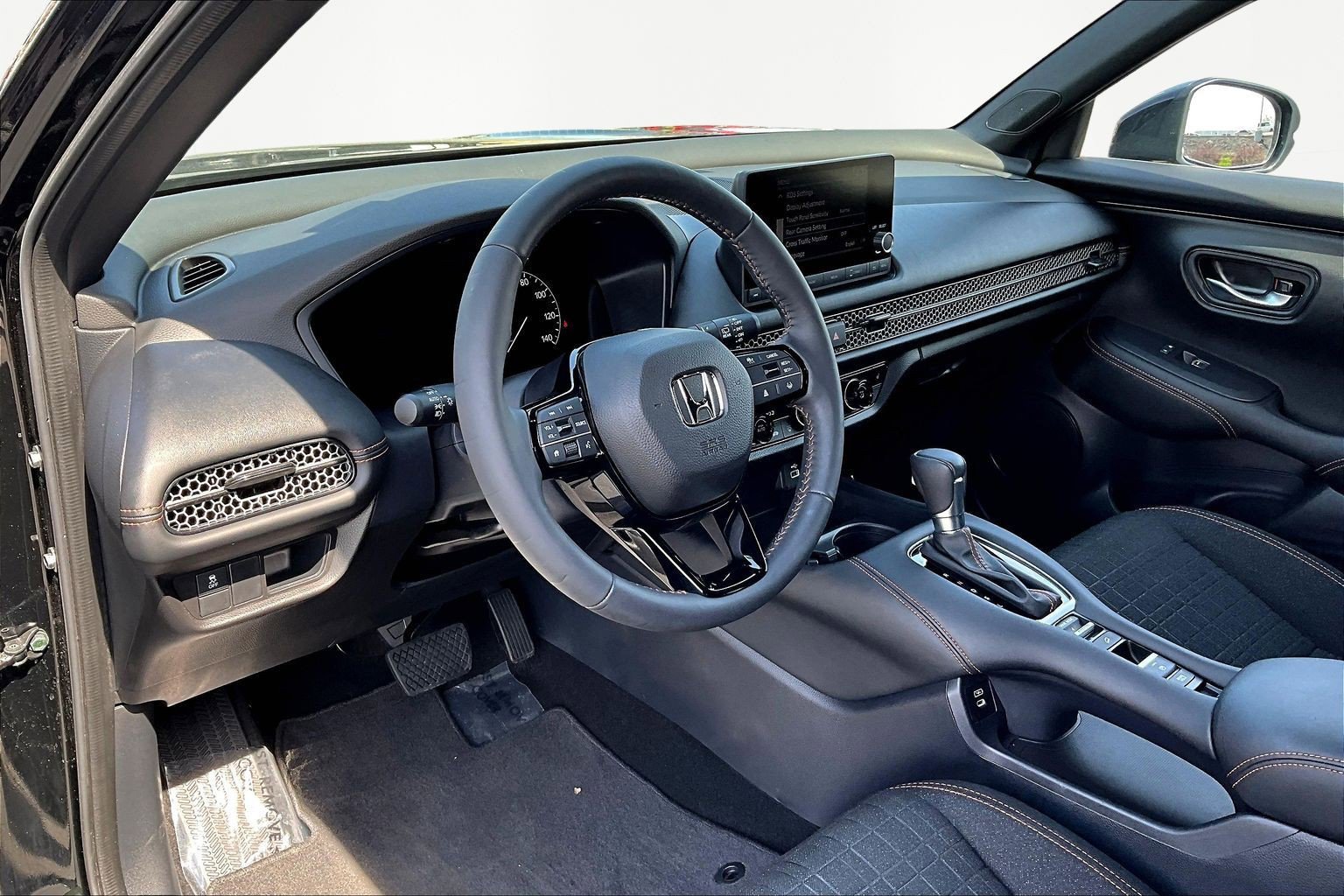 Certified 2024 Honda HR-V Sport image 17