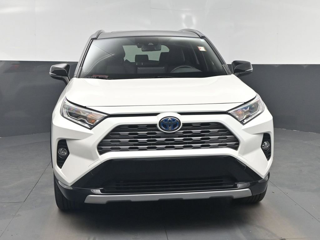 Used 2019 Toyota RAV4 XSE w/ XSE Weather Package image 6