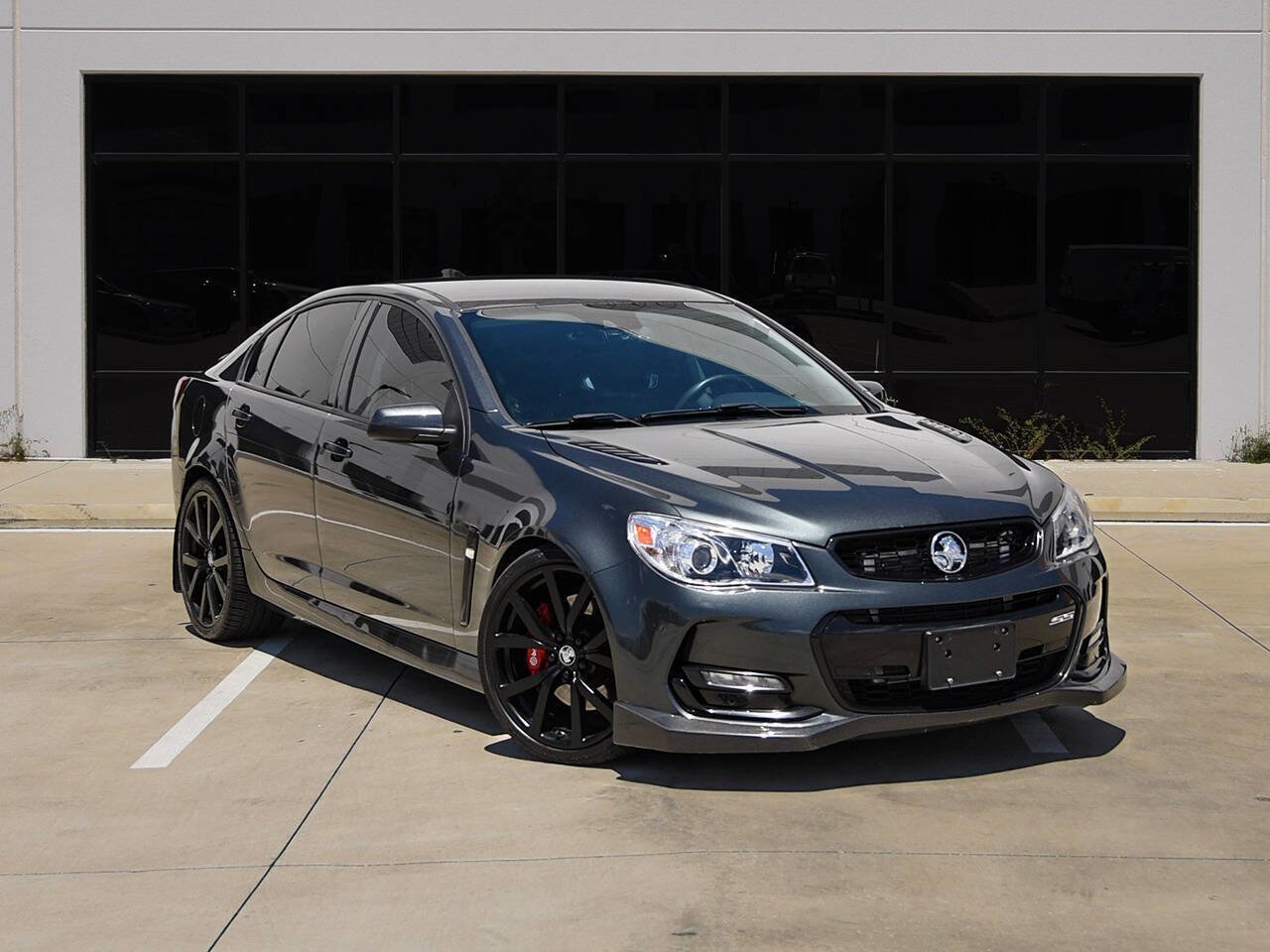 Used 2017 Chevrolet SS RWD image 2