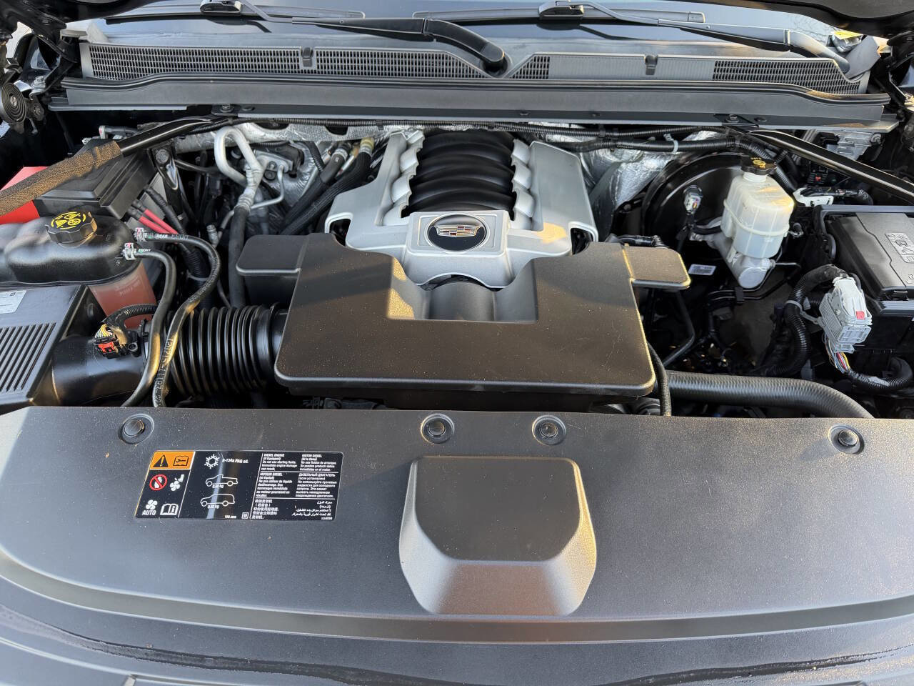 Used 2016 Cadillac Escalade Premium image 21