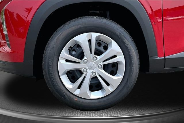 New 2026 Chevrolet Trax LS FWD image 11