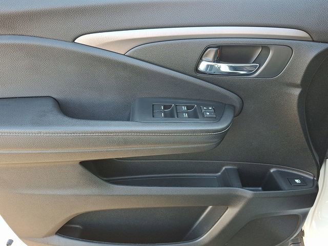 Used 2021 Honda Ridgeline Sport image 12