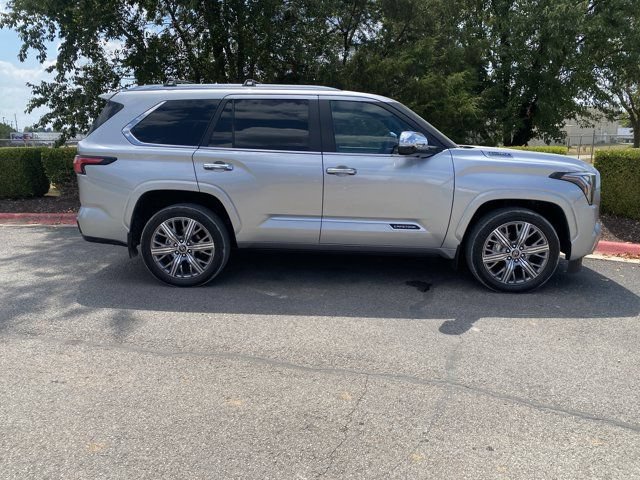 Used 2024 Toyota Sequoia Capstone AWD/4WD image 2