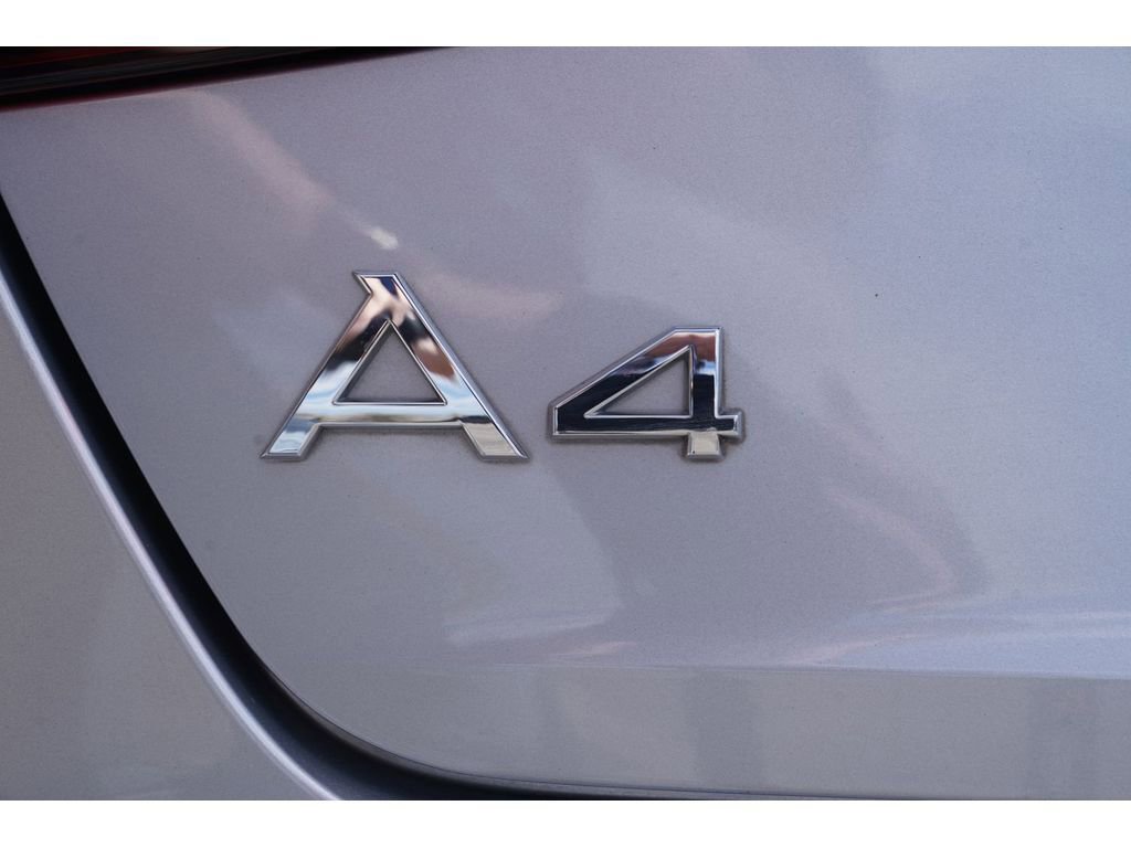 Used 2018 Audi A4 2.0T Ultra Premium Plus w/ Premium Plus Package FWD image 9
