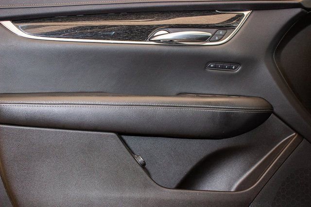 Used 2021 Cadillac XT5 Premium Luxury w/ LPO, Floor Liner Package image 22