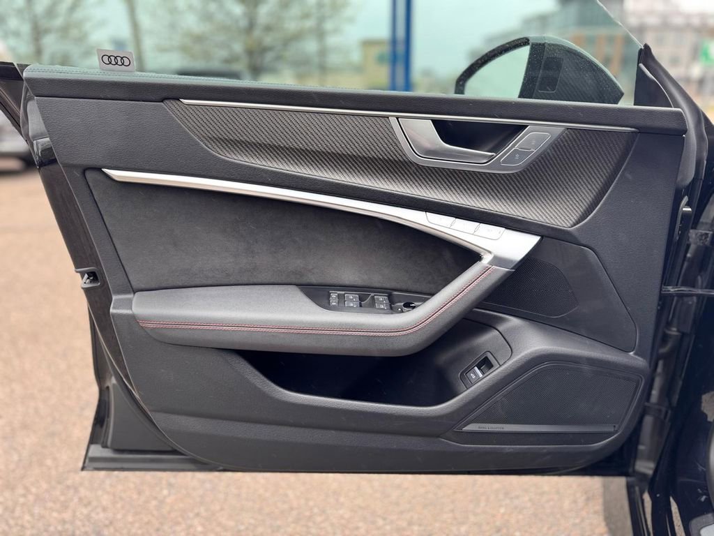 Used 2022 Audi RS 7 Sportback AWD/4WD image 13