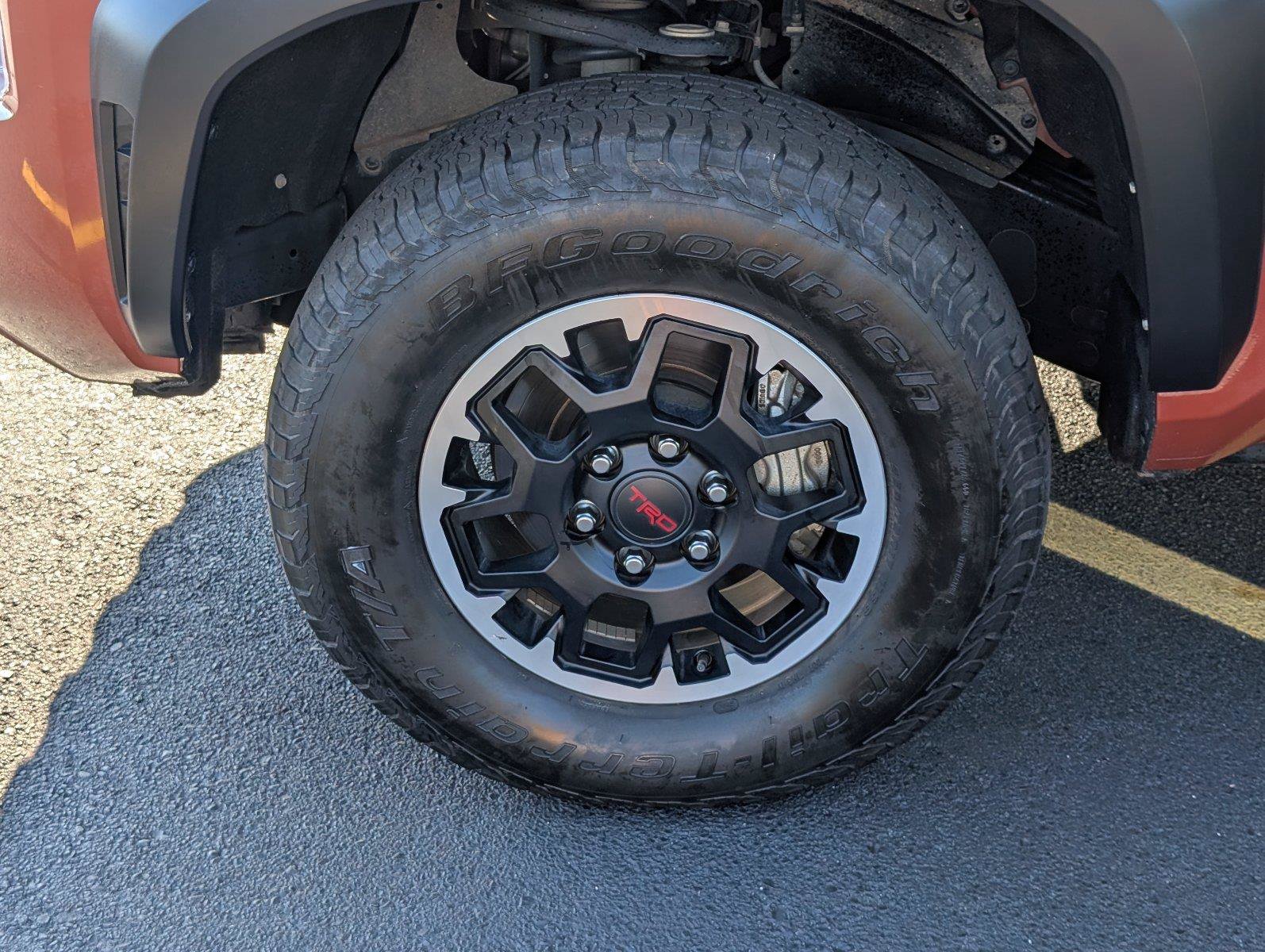 Used 2025 Toyota Tacoma TRD Off-Road AWD/4WD image 11