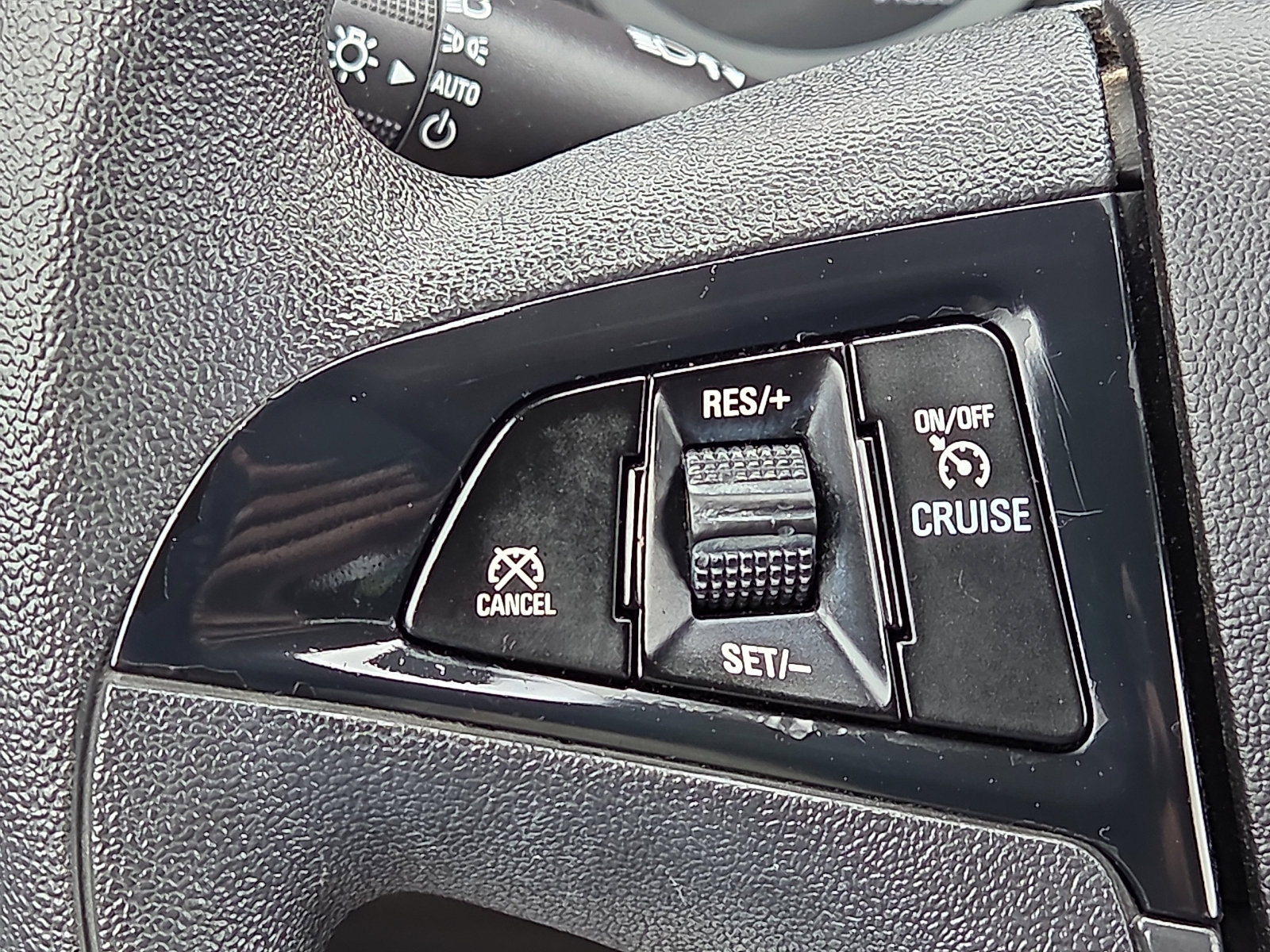 Used 2017 GMC Terrain SLE FWD image 21