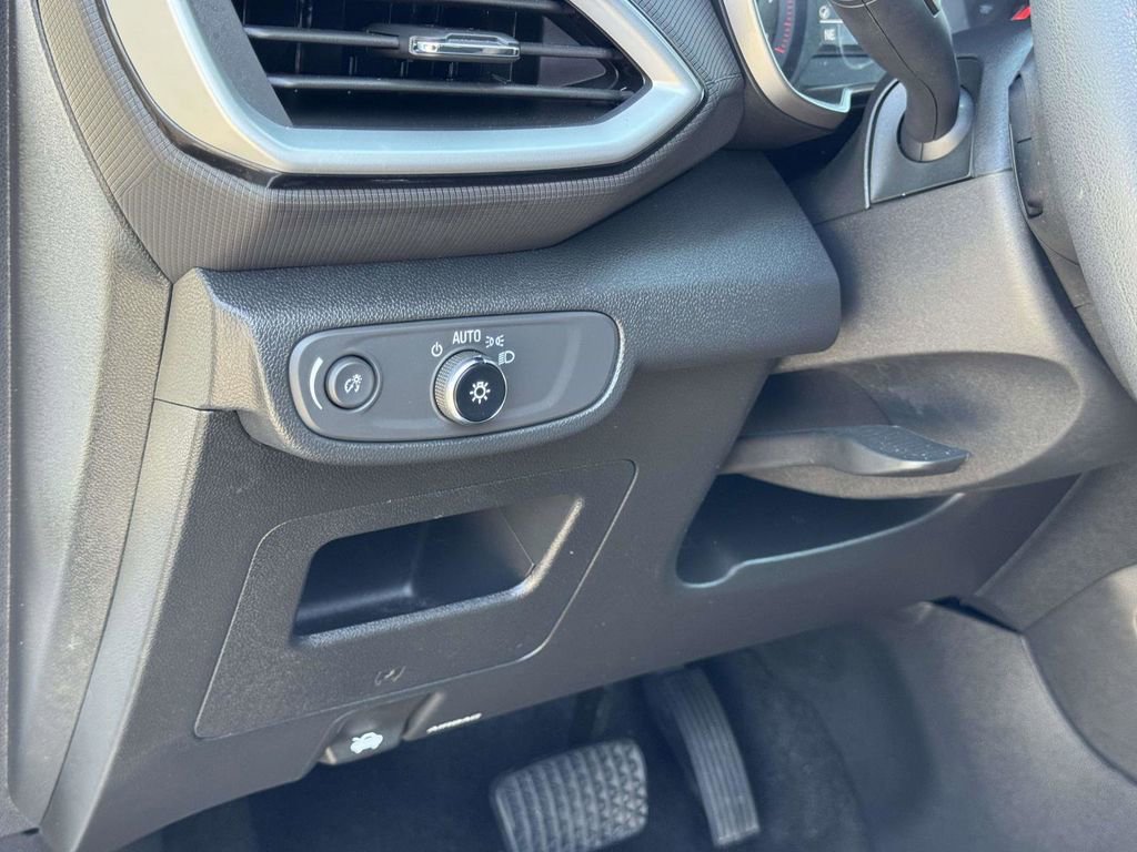 Used 2023 Chevrolet TrailBlazer LS image 10