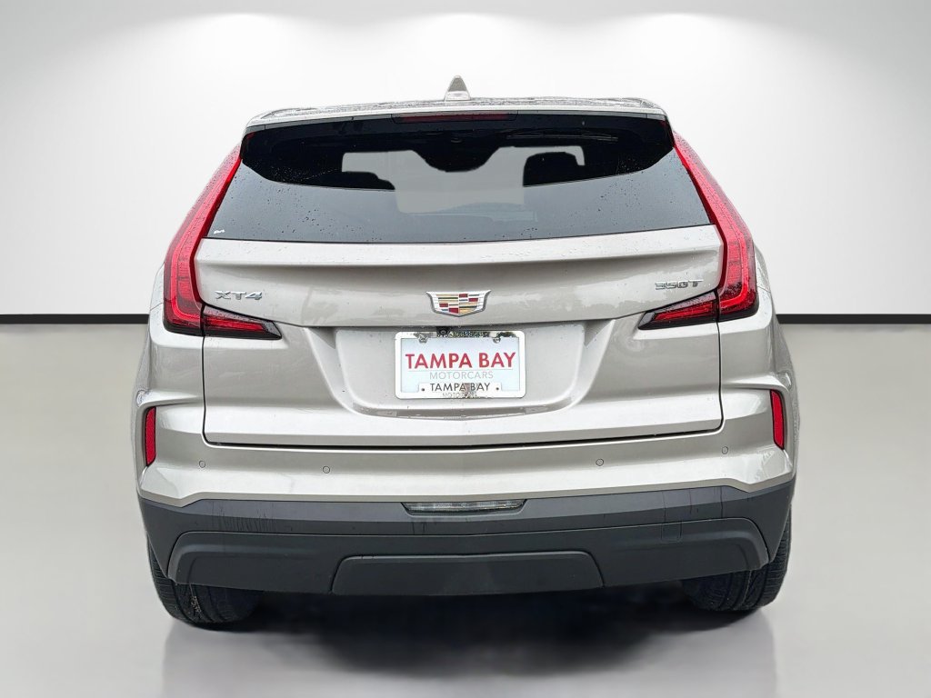 Used 2024 Cadillac XT4 Luxury FWD image 4
