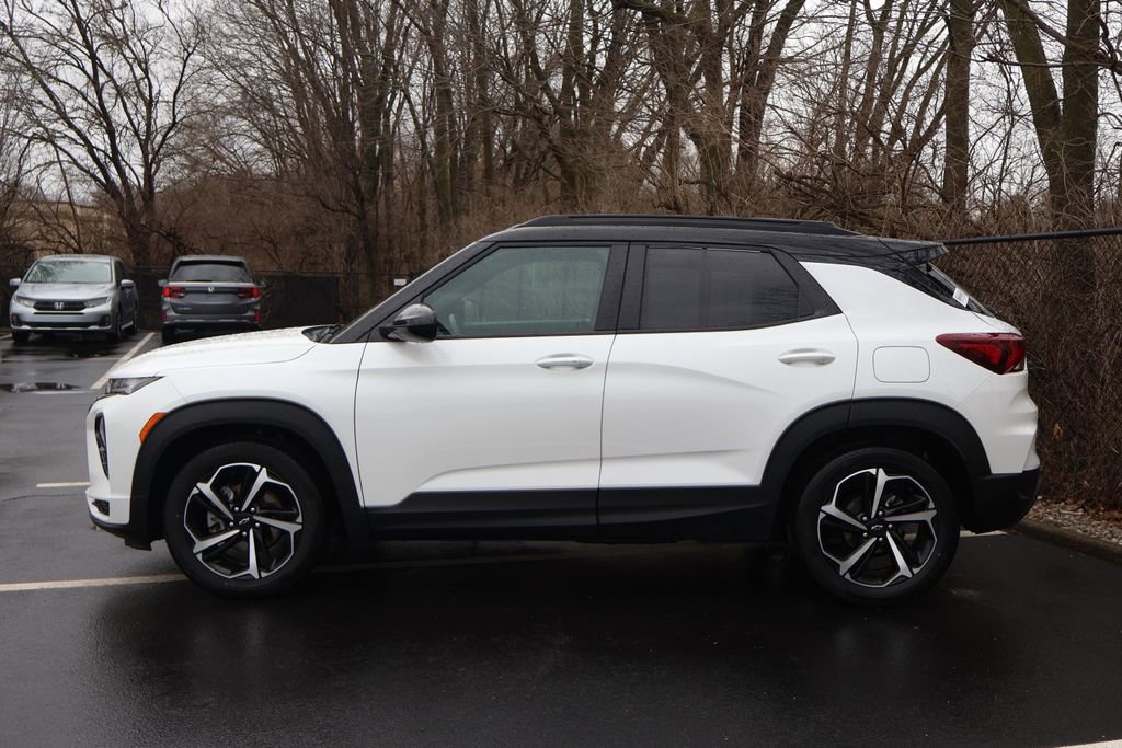 Certified 2023 Chevrolet TrailBlazer RS w/ Sun and Liftgate Package image 5