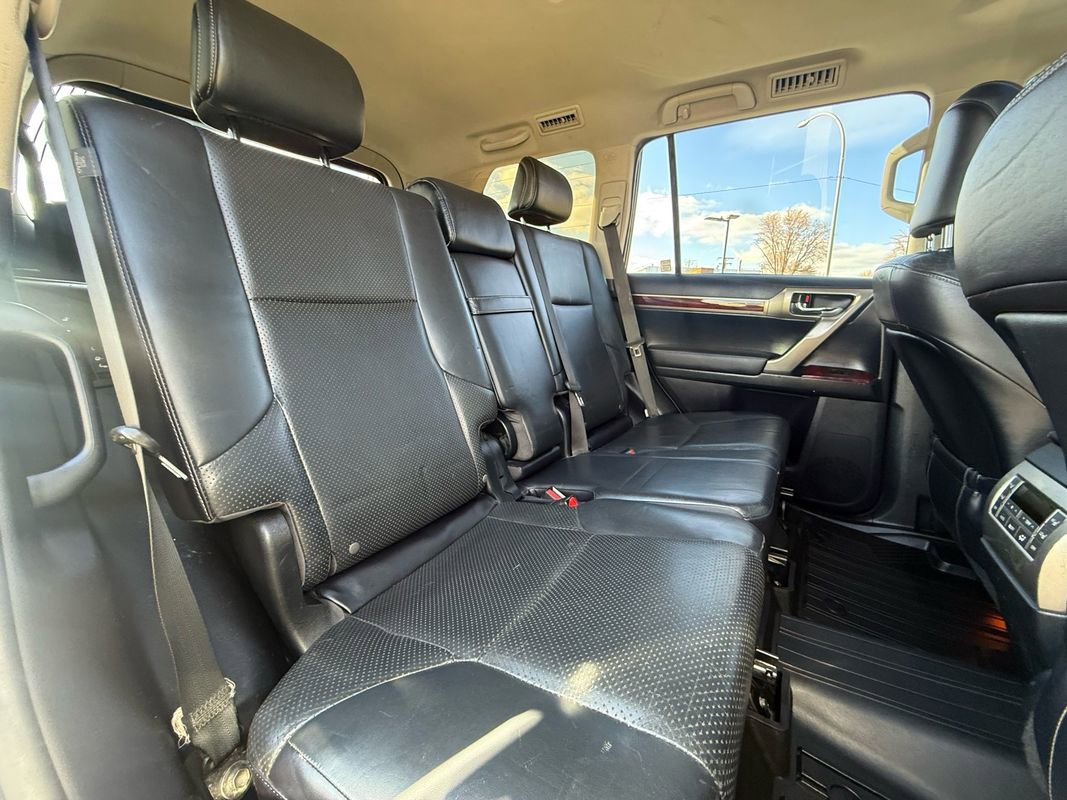 Used 2011 Lexus GX 460 image 45