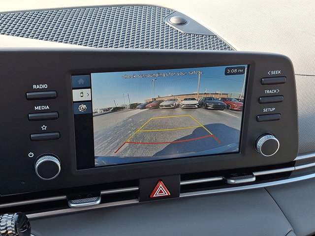 Certified 2025 Hyundai Elantra Sport image 17