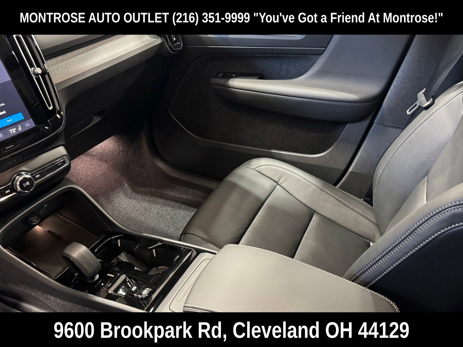 New 2026 Volvo XC40 B5 Core w/ Protection Package Premier image 13