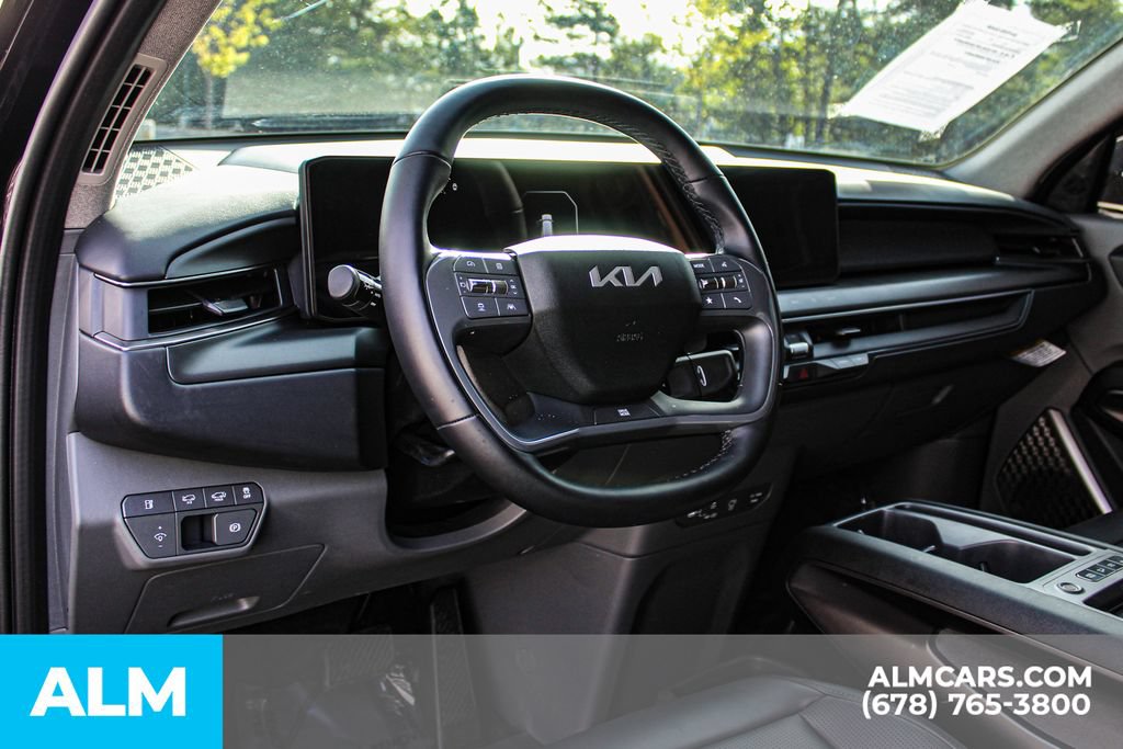 Used 2026 Kia EV9 Light RWD image 25