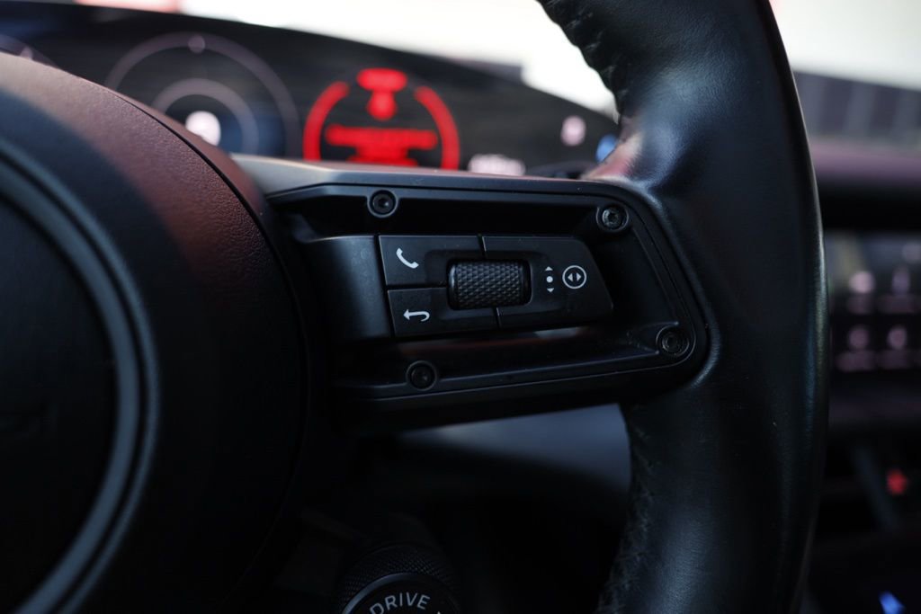 Used 2021 Porsche Taycan image 13