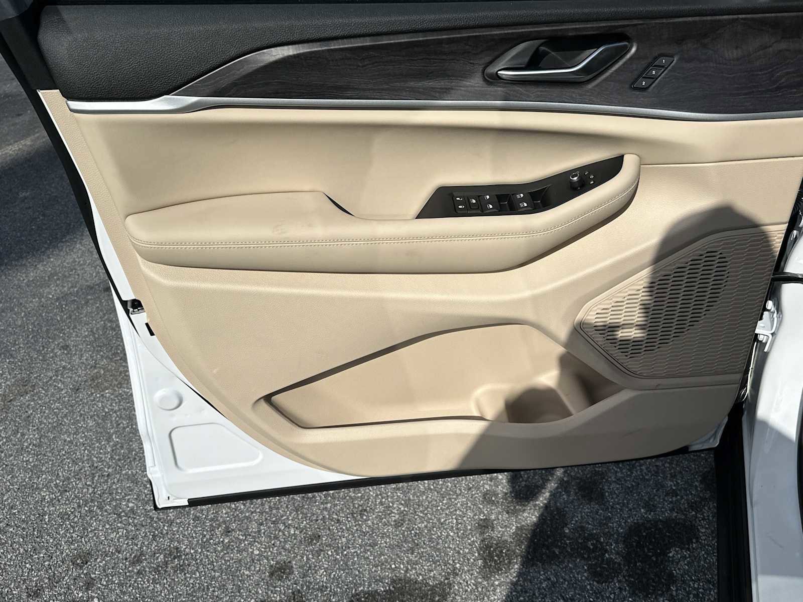 New 2025 Jeep Grand Cherokee Limited w/ Trailer Tow Package image 10