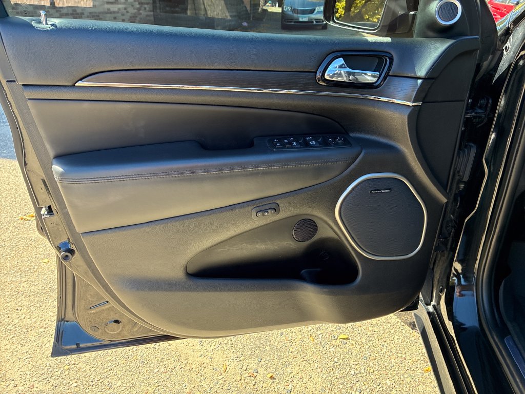 Used 2020 Jeep Grand Cherokee High Altitude AWD/4WD image 11