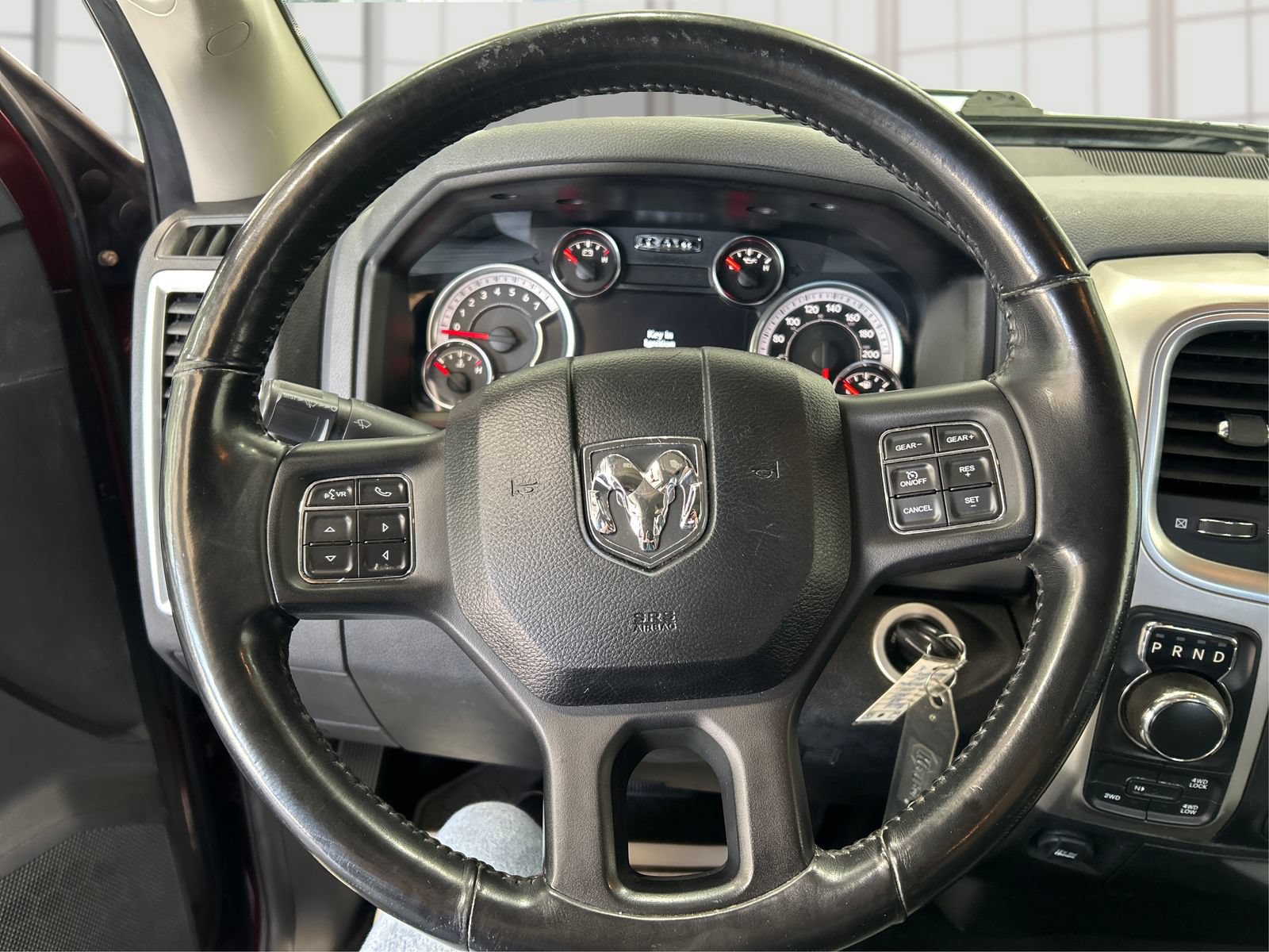 Used 2019 RAM 1500 Classic SLT w/ SLT Plus D←cor Group AWD/4WD image 17