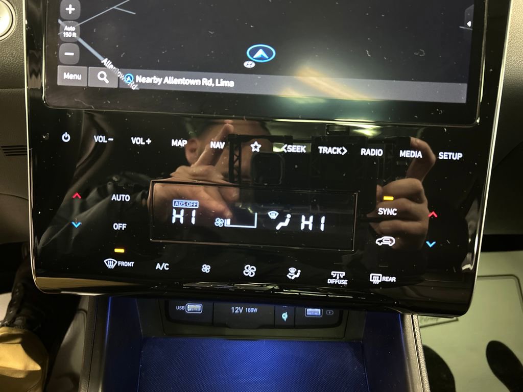 Used 2023 Hyundai Tucson Limited image 17