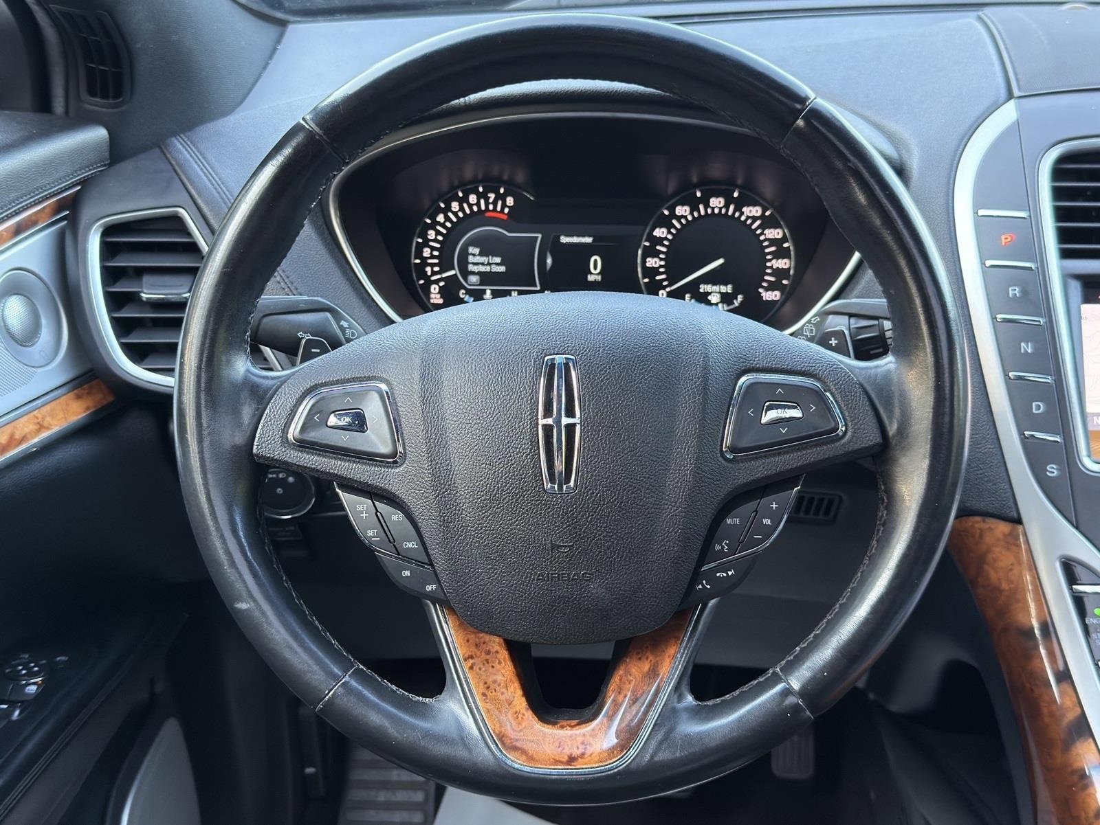 Used 2017 Lincoln MKX Reserve w/ Luxury Package image 30