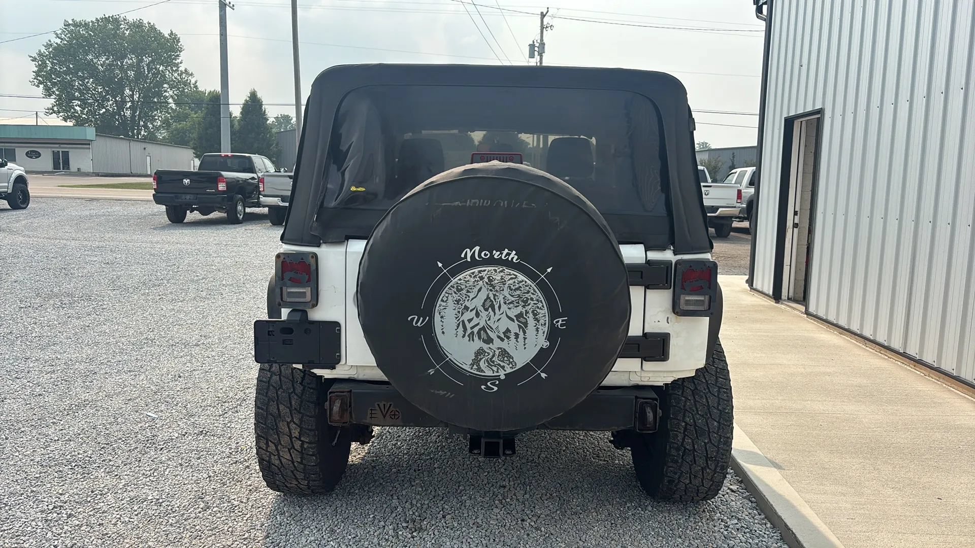 Used 2012 Jeep Wrangler Sport w/ Connectivity Group AWD/4WD image 4