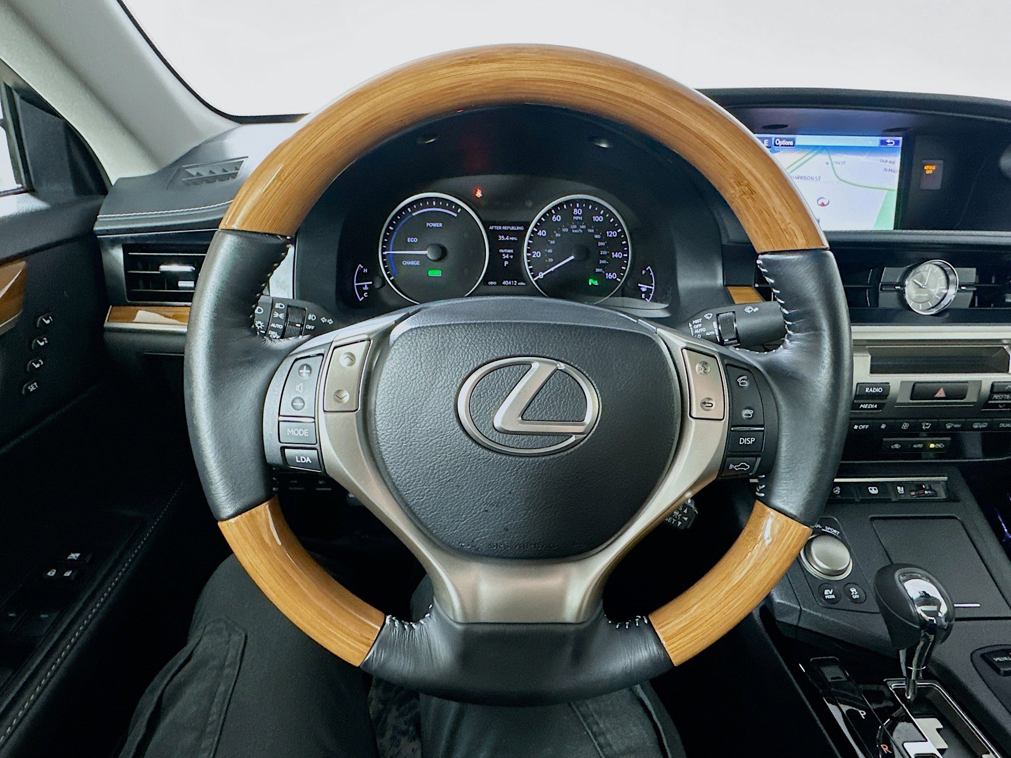 Used 2015 Lexus ES 300h w/ Navigation System Package FWD image 11