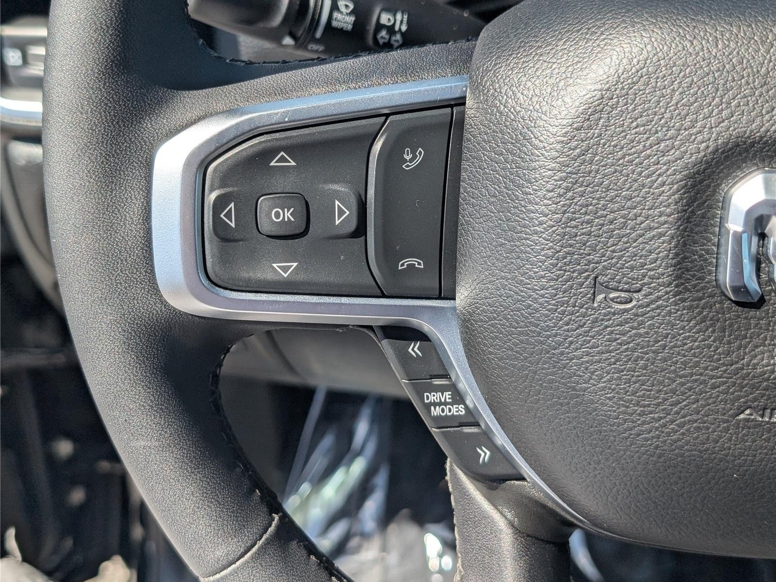 Used 2025 RAM 1500 Big Horn AWD/4WD image 23