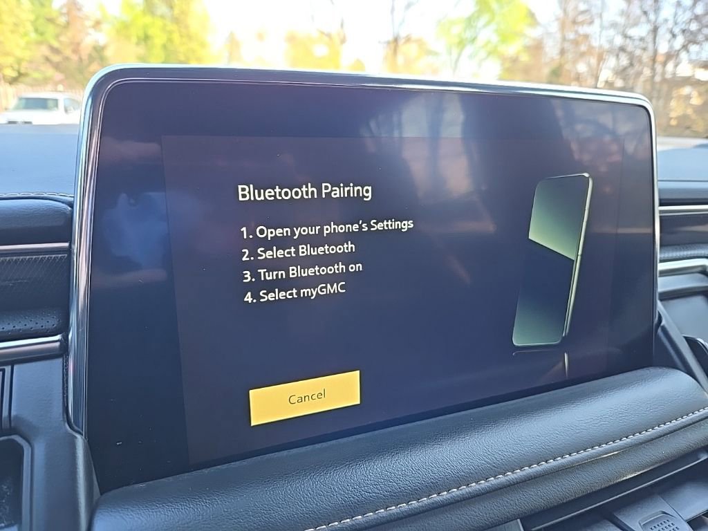 Used 2023 GMC Yukon XL AT4 w/ AT4 Premium Package image 34