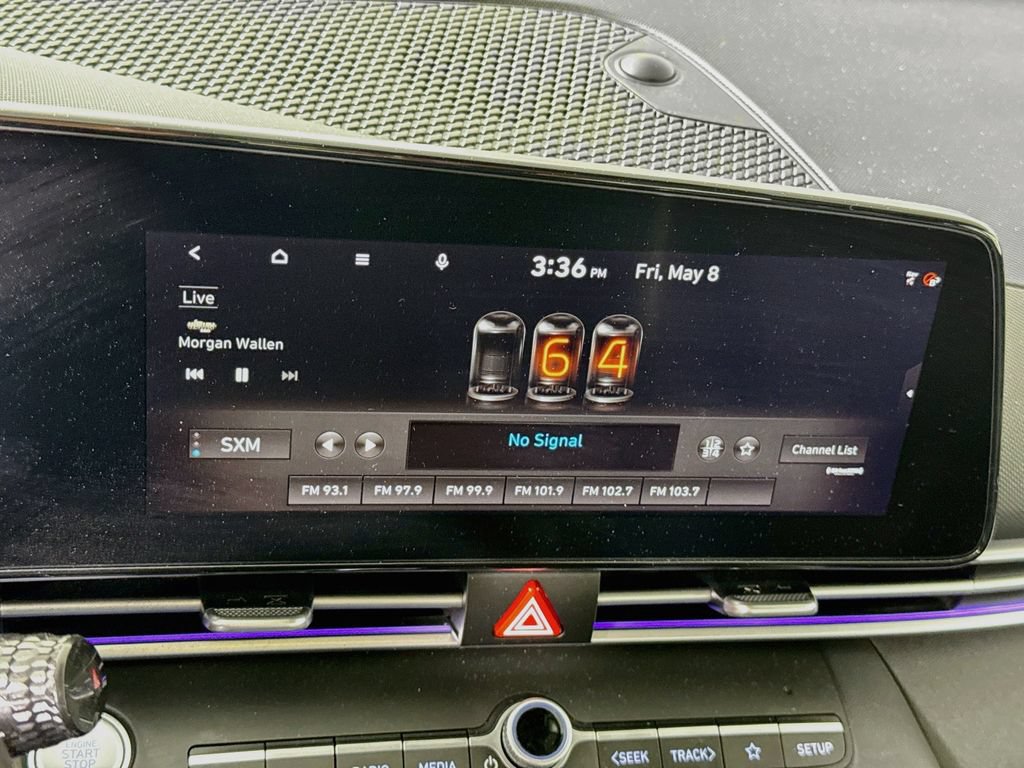 Used 2023 Hyundai Elantra Limited FWD image 6