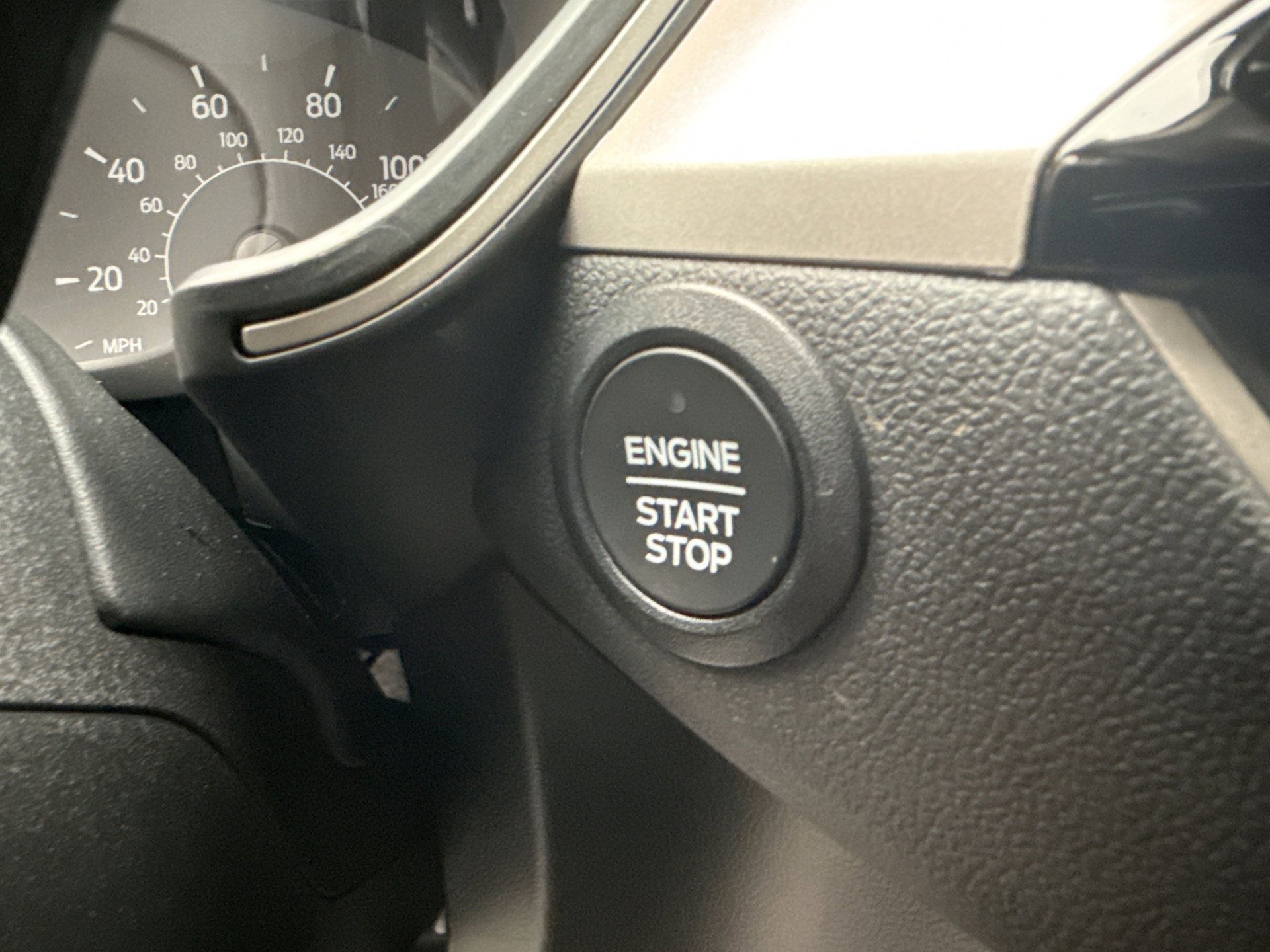 Used 2022 Ford Escape SE w/ Convenience Package image 19