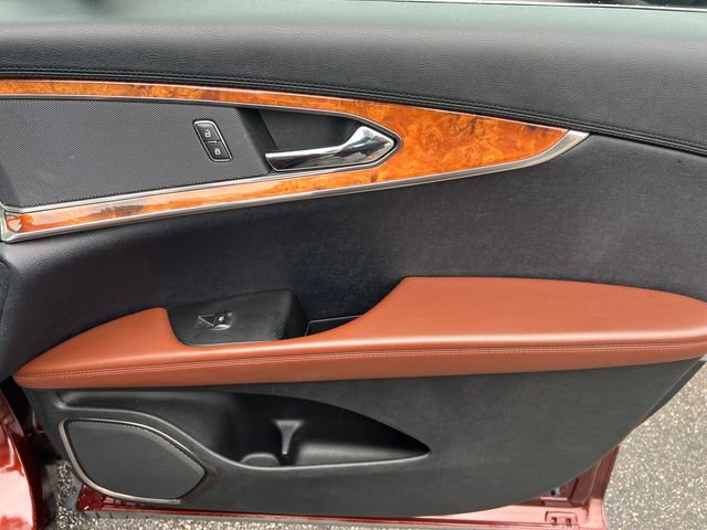 Used 2016 Lincoln MKX Reserve w/ Climate Package FWD image 19
