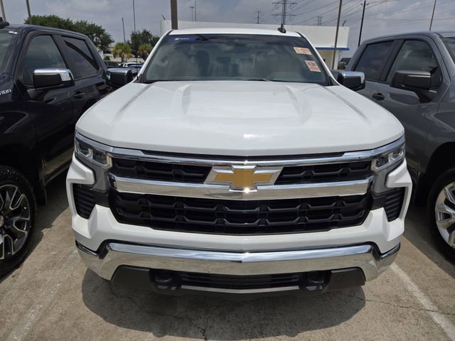 Used 2024 Chevrolet Silverado 1500 LT AWD/4WD image 2