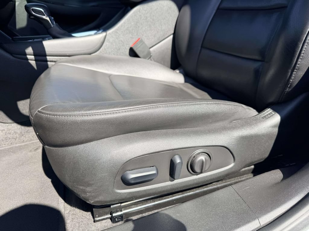 Used 2024 Chevrolet Malibu LT FWD image 14