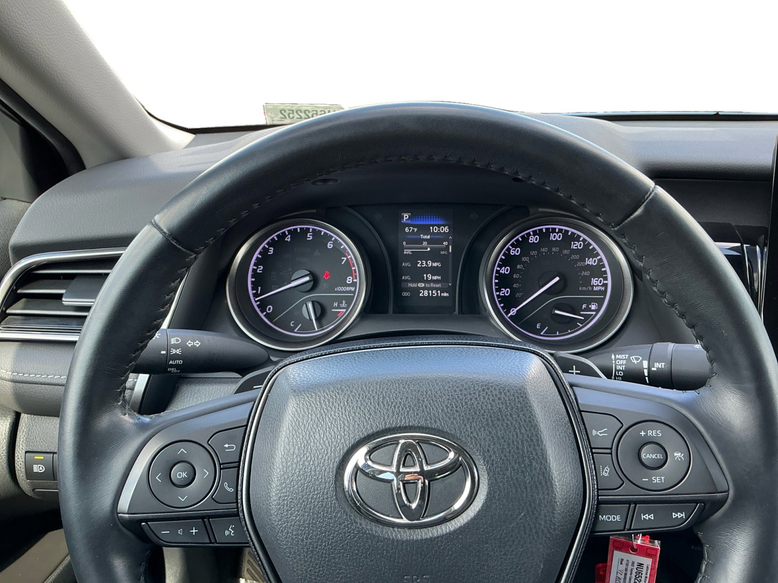 Used 2022 Toyota Camry SE w/ Carpet Mat Package (TMS) FWD image 12