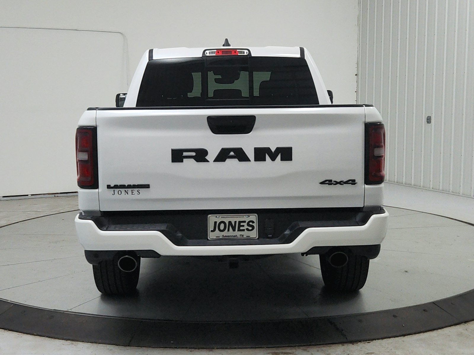 New 2026 RAM 1500 Laramie w/ Night Edition AWD/4WD image 7