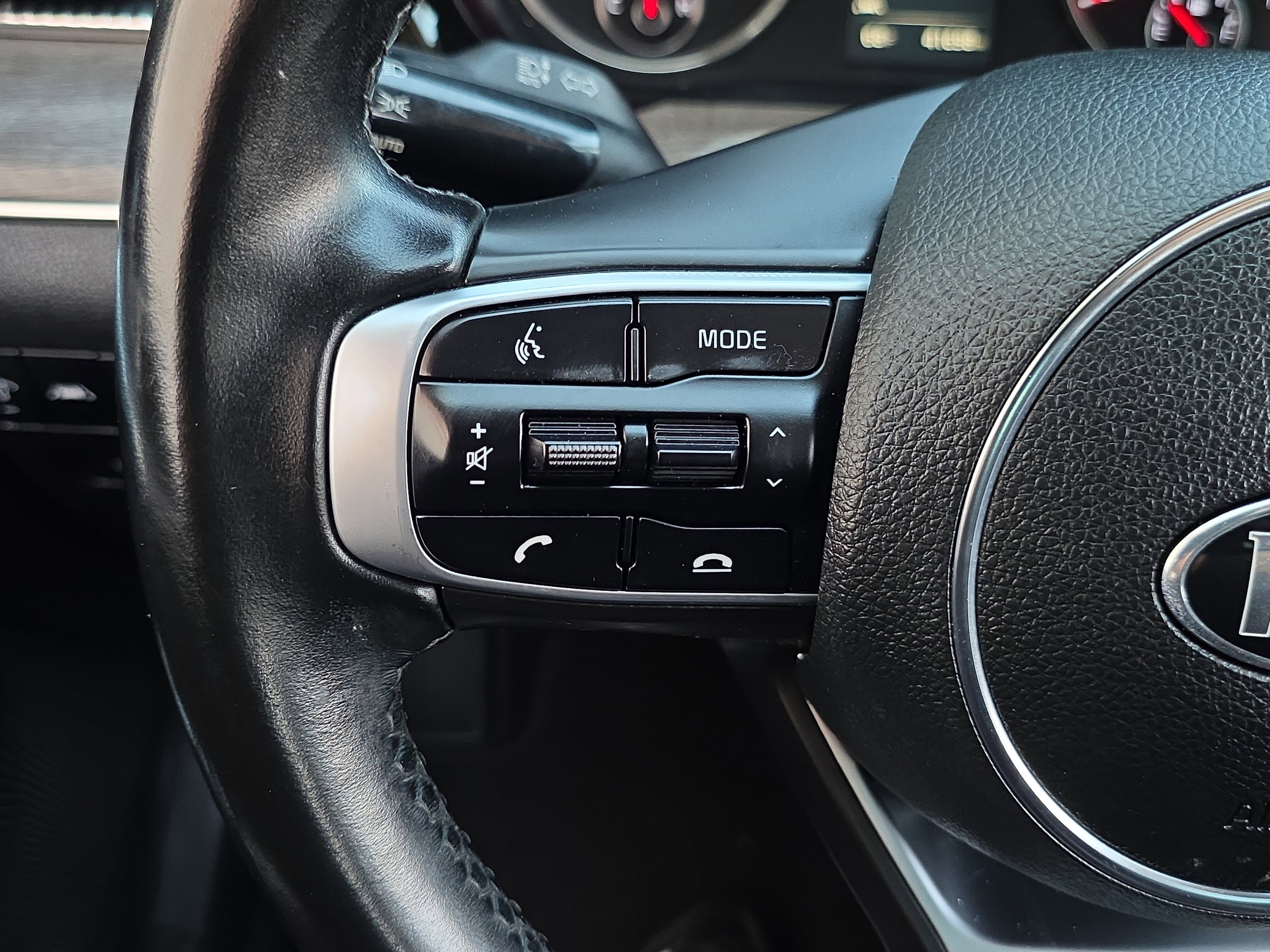 Used 2021 Kia K5 EX image 17