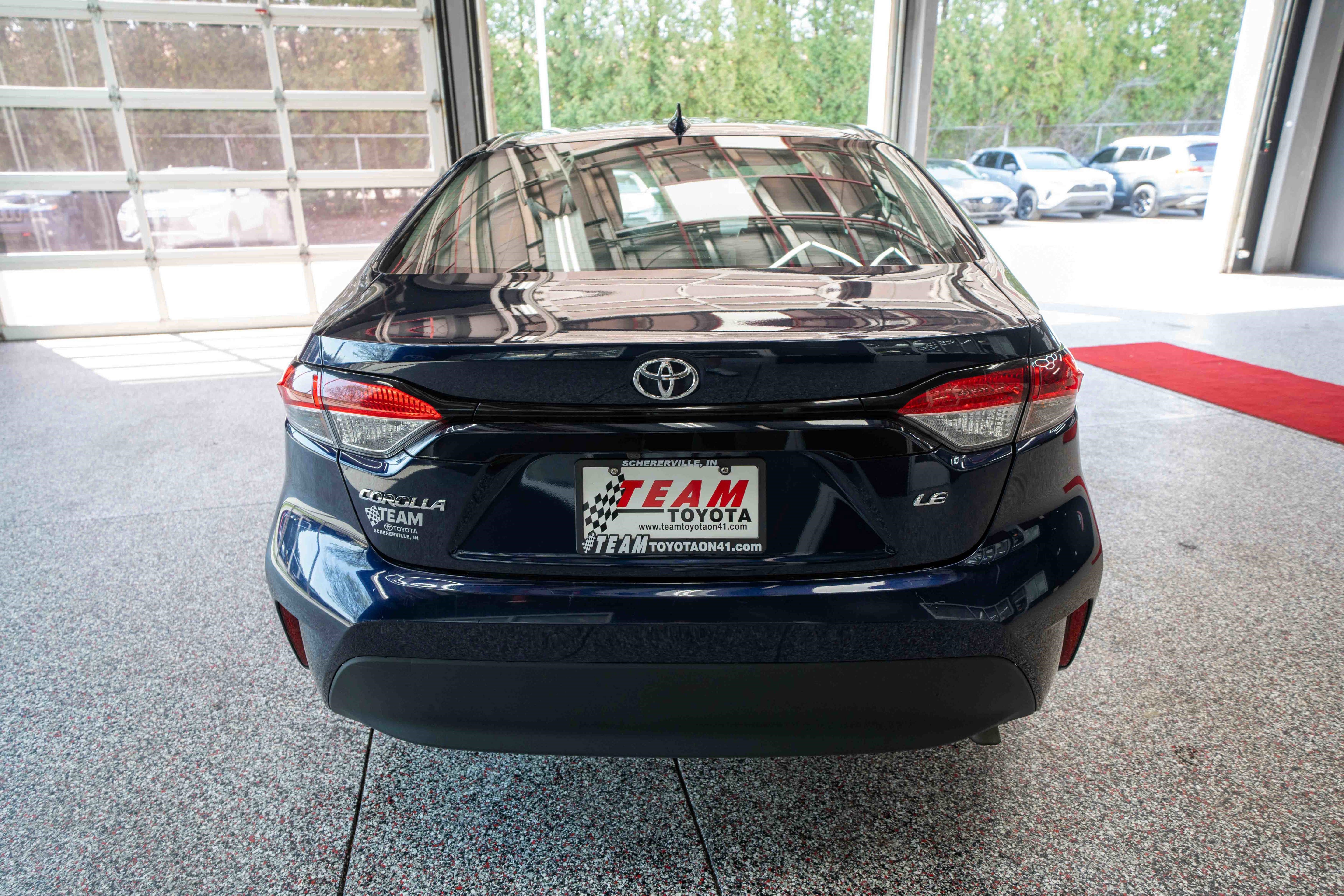 Used 2024 Toyota Corolla LE image 3