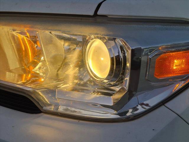 Used 2020 Toyota Tacoma SR w/ SR Convenience Package RWD image 10