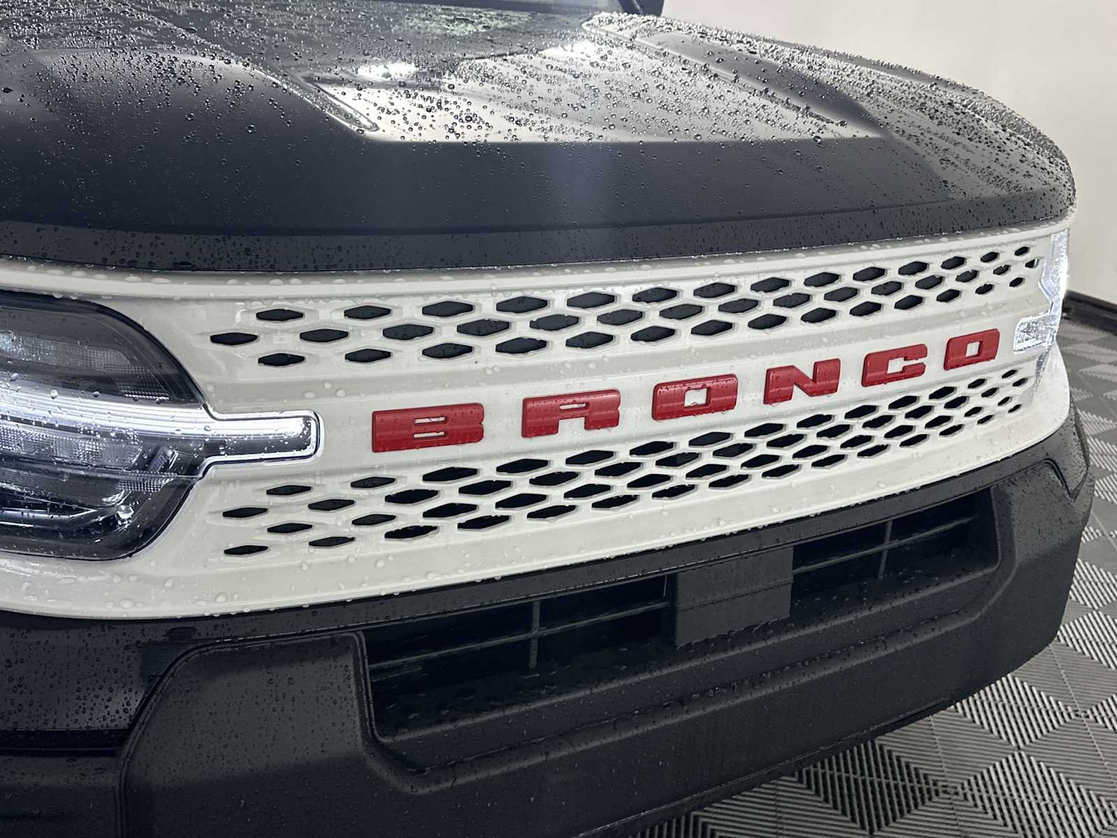 Used 2025 Ford Bronco Sport Heritage w/ Convenience Package AWD/4WD image 12
