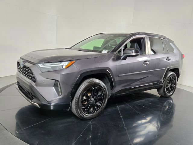 Used 2023 Toyota RAV4 XSE AWD/4WD image 2
