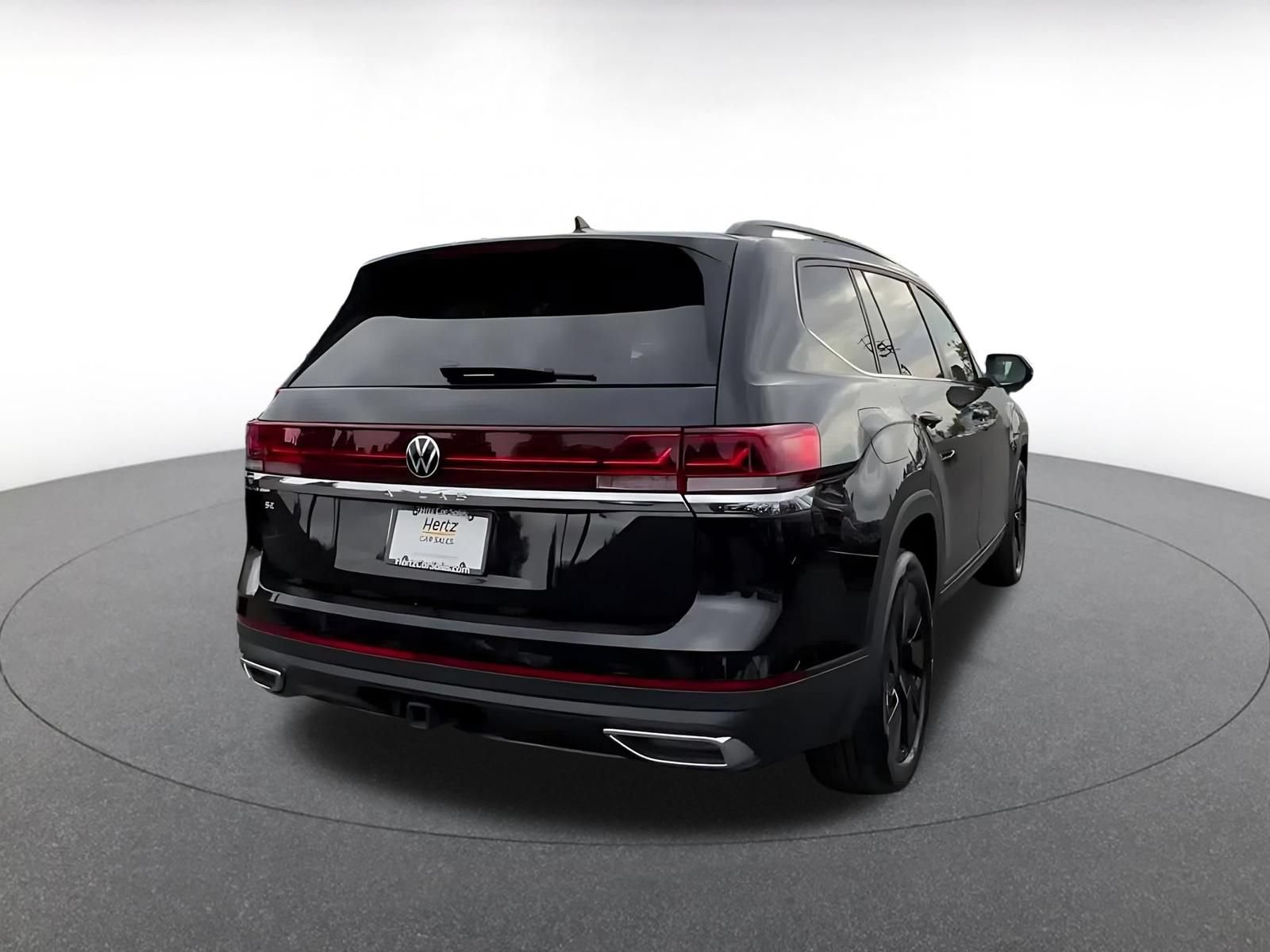 Used 2026 Volkswagen Atlas SE FWD image 14