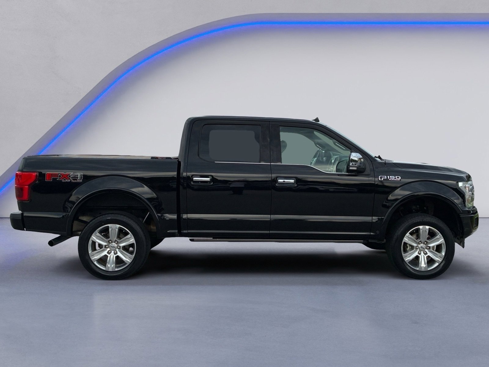 Used 2018 Ford F150 Platinum w/ Equipment Group 701A Luxury AWD/4WD image 7