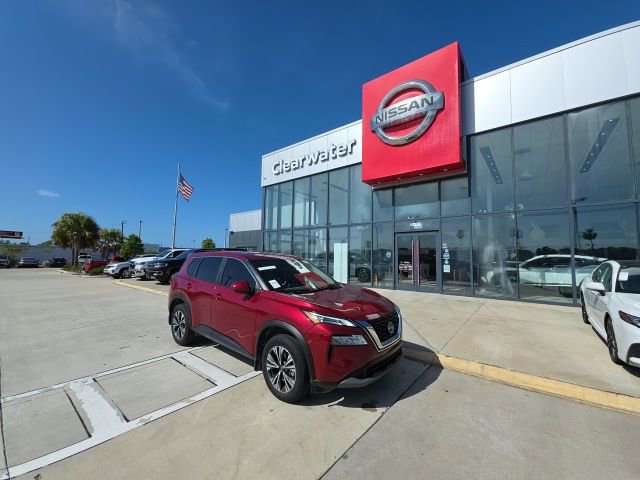 Used 2023 Nissan Rogue SV image 1