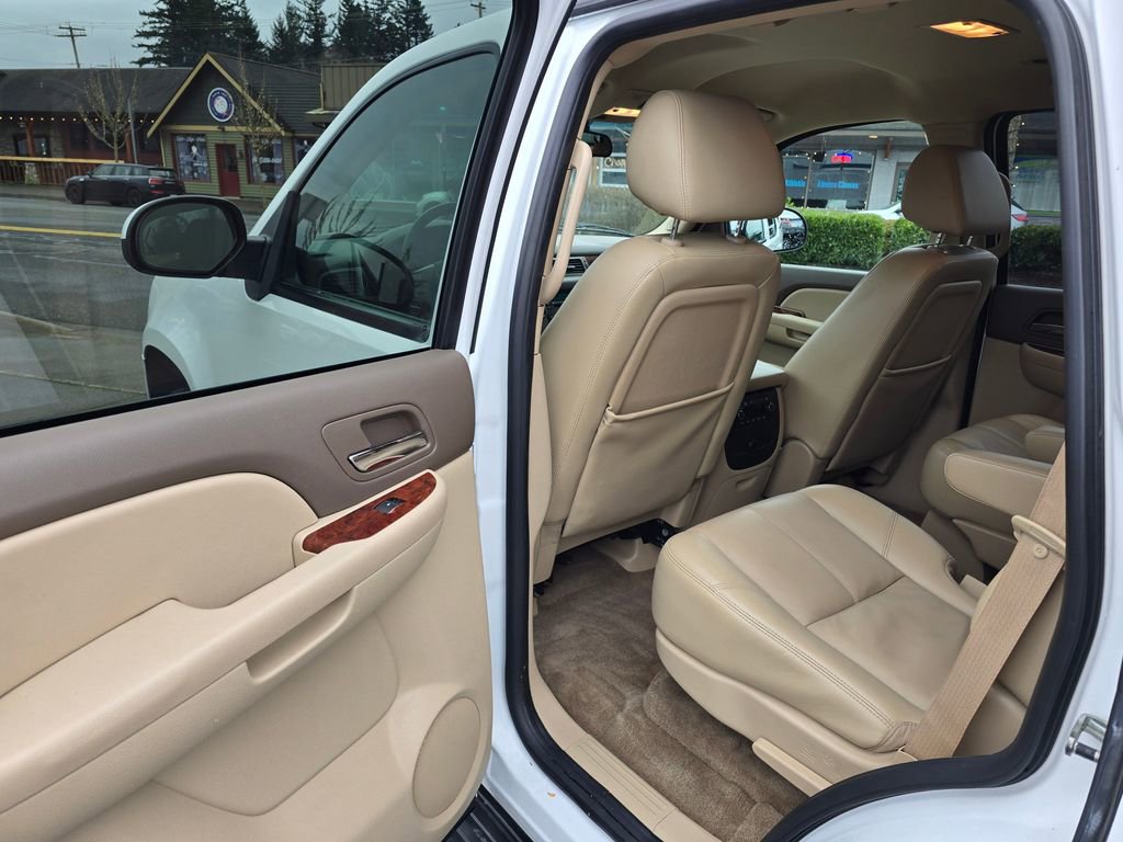 Used 2009 GMC Yukon SLT w/ Preferred Package image 18