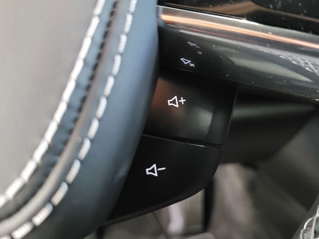 New 2026 Chevrolet Corvette Stingray Coupe w/ Battery Protection Package image 21