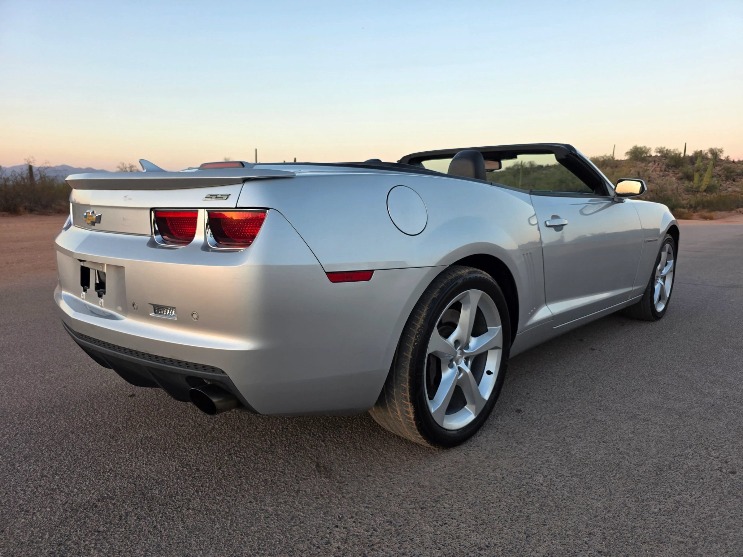 Used 2012 Chevrolet Camaro SS RWD image 14